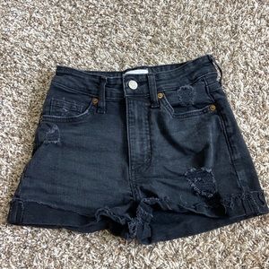 H&M jean shorts • size 2
